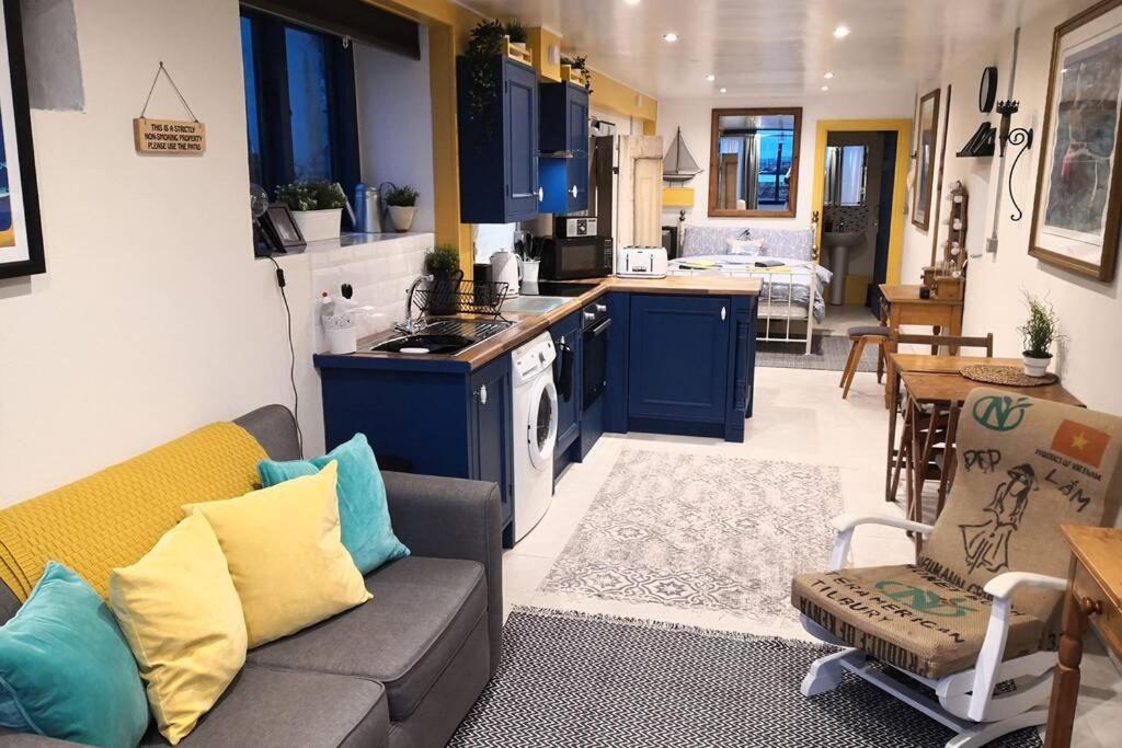 The Old Boat House Apartment Carlingford Exterior photo